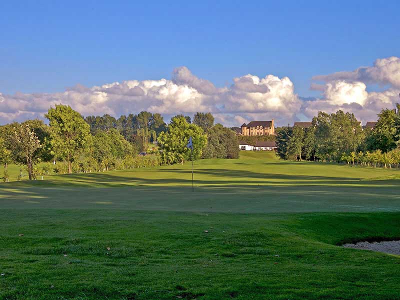 Visiting Scotland this summer and want to play some golf then book Falkirk Golf Club, Sterlingshire