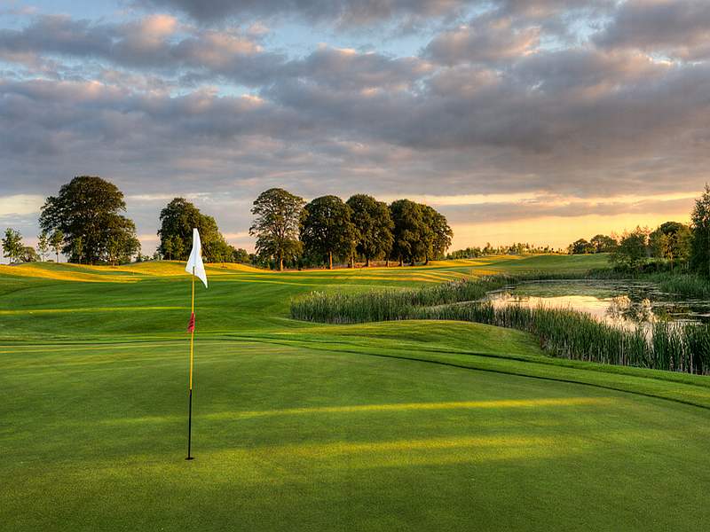 Play this great parkland course Knightsbrook Golf Club in County Meath with Open Fairways 