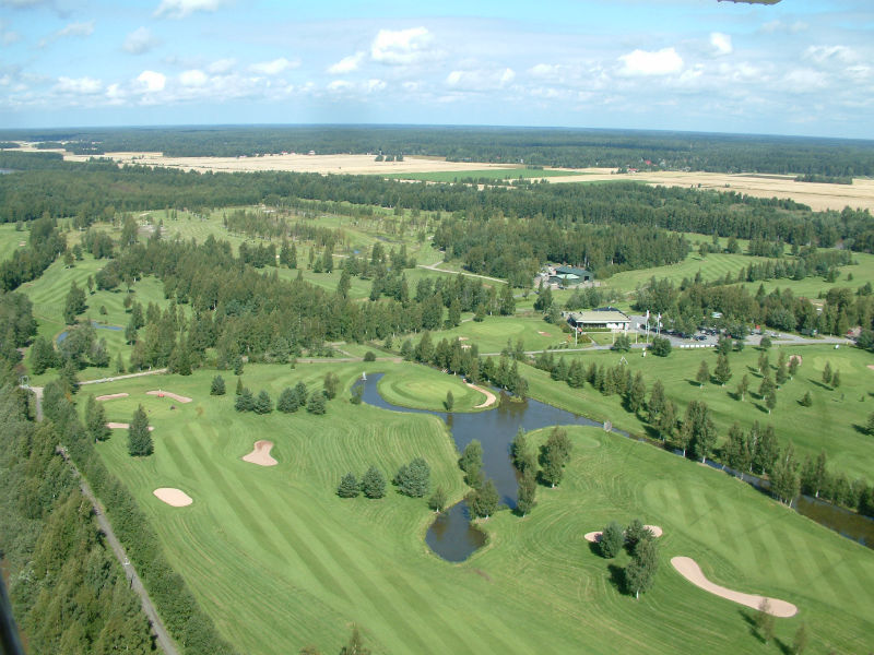 Want a challenging but beautiful game of golf play Porin Golfkerho - Kalafornia, Finland
