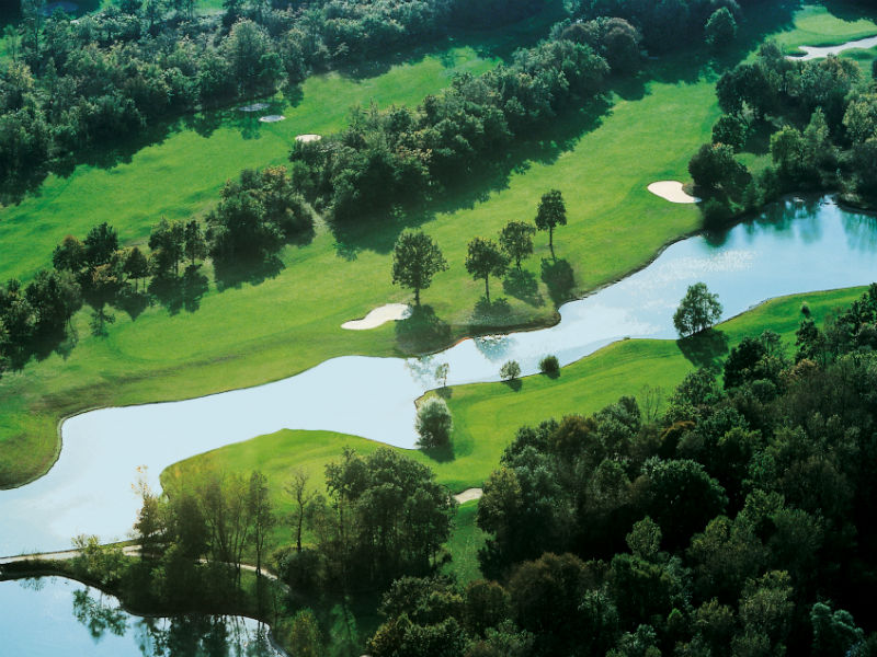 What a great way to enjoy some winter sun with golf in Golf Club de Lyon in Lyon, France.