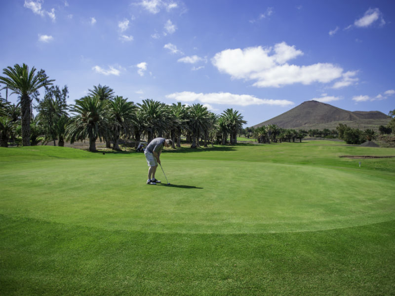 Enjoy this Autumn with a golf break at the beautiful Costa Teguise Golf in Lanzarote
