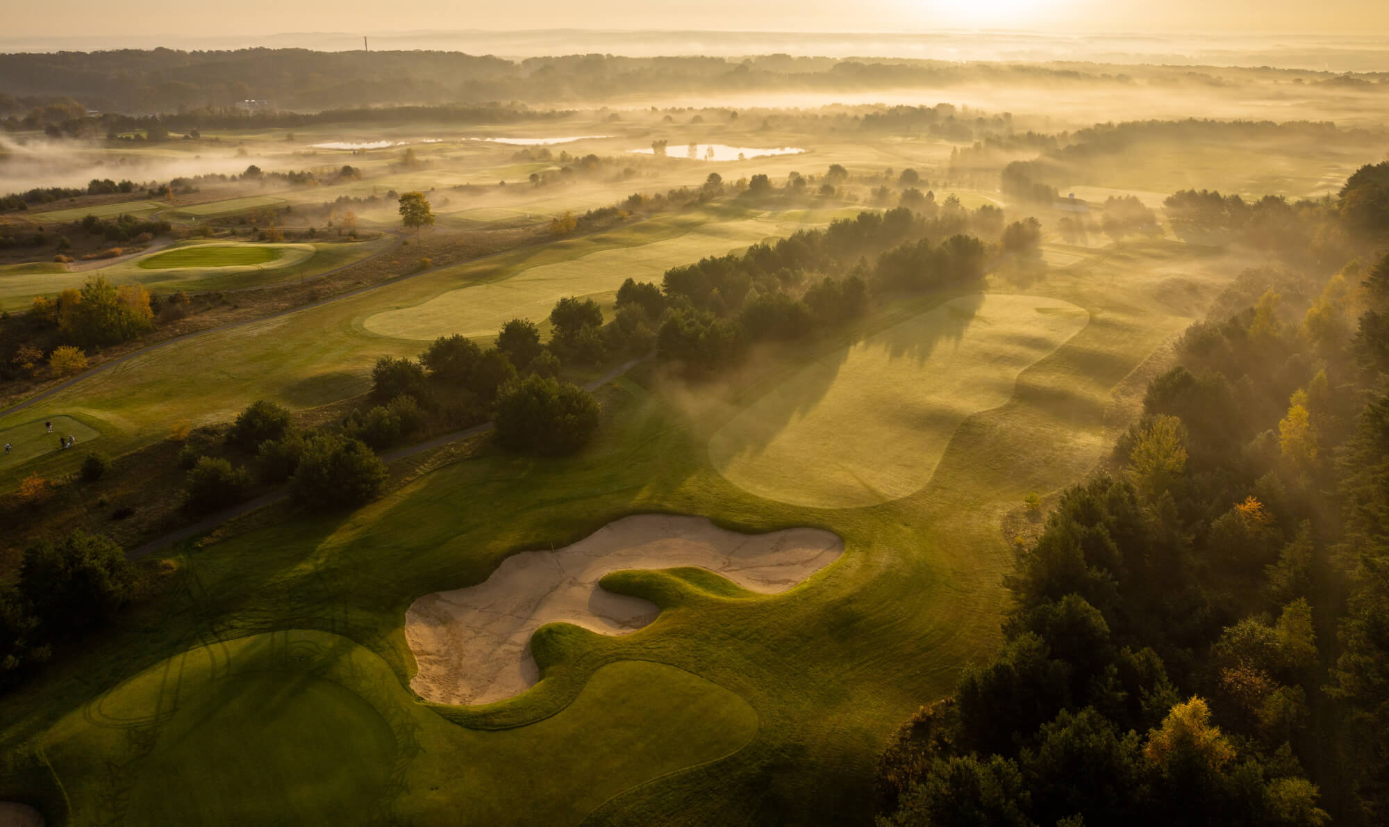 Discover Berlin and this fantastic golf resort just outside the city!
