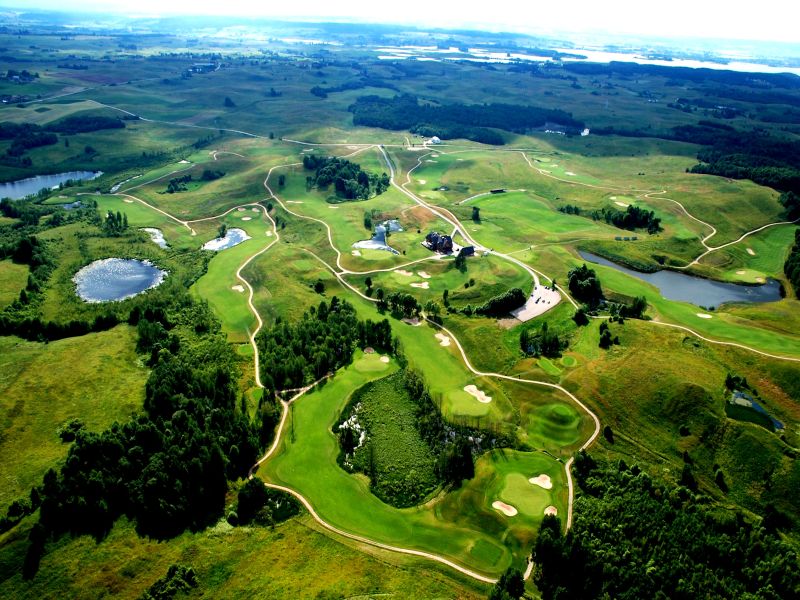 If travelling abroad why not play golf at The Capital Golf Club in Vilnius, Lithuania